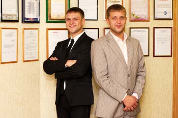 В офисе компании 
